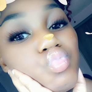 Meet your Posher, Amara